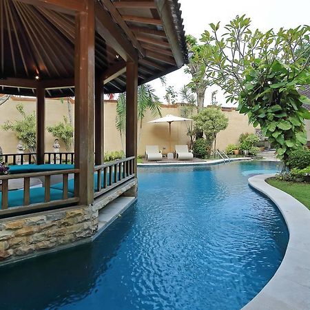 Mayang Private Pool Villa Seminyak Buitenkant foto